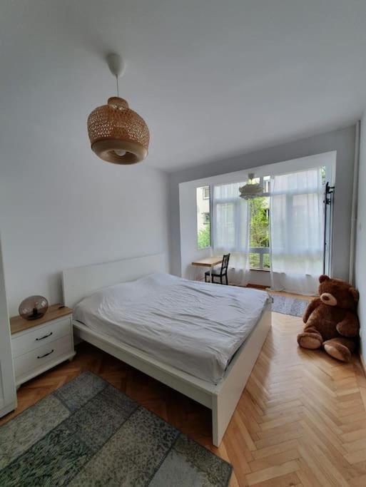 Spacious And Quiet 1Br Apartment In Floreasca Bucharest Exterior photo